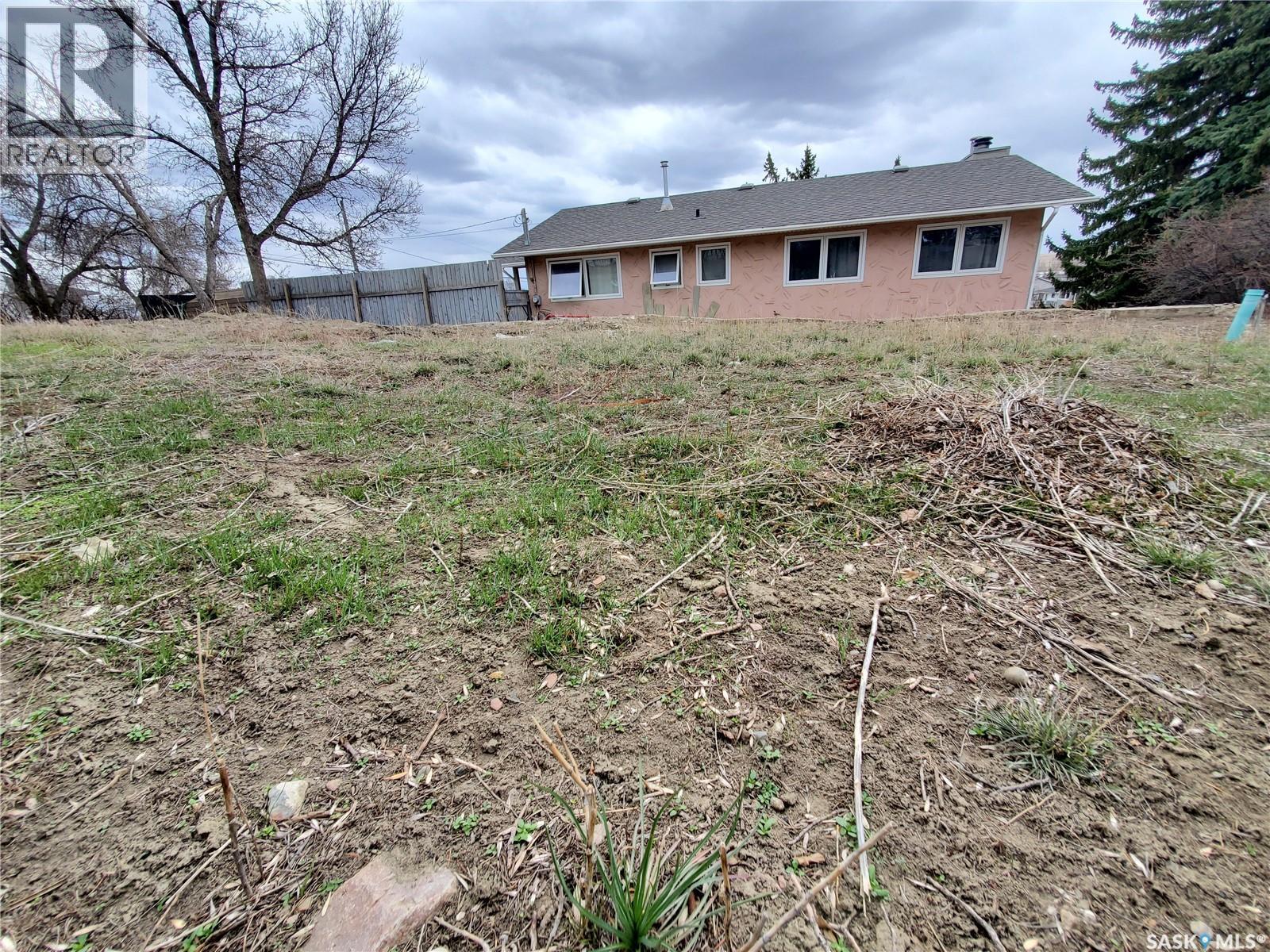 311 10Th Avenue Nw, Swift Current, SK