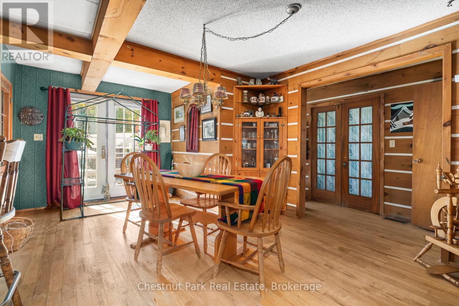 170 Long Point Road, Huntsville (Stisted), ON - Indoor