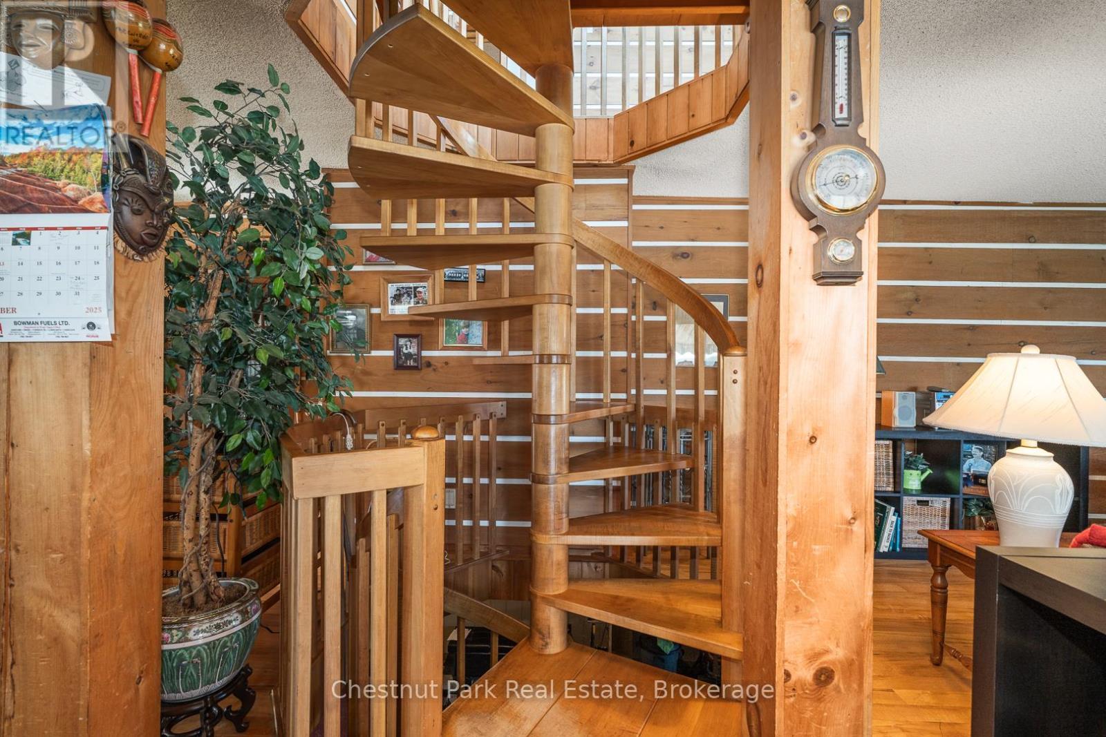 170 Long Point Road, Huntsville (Stisted), ON - Indoor