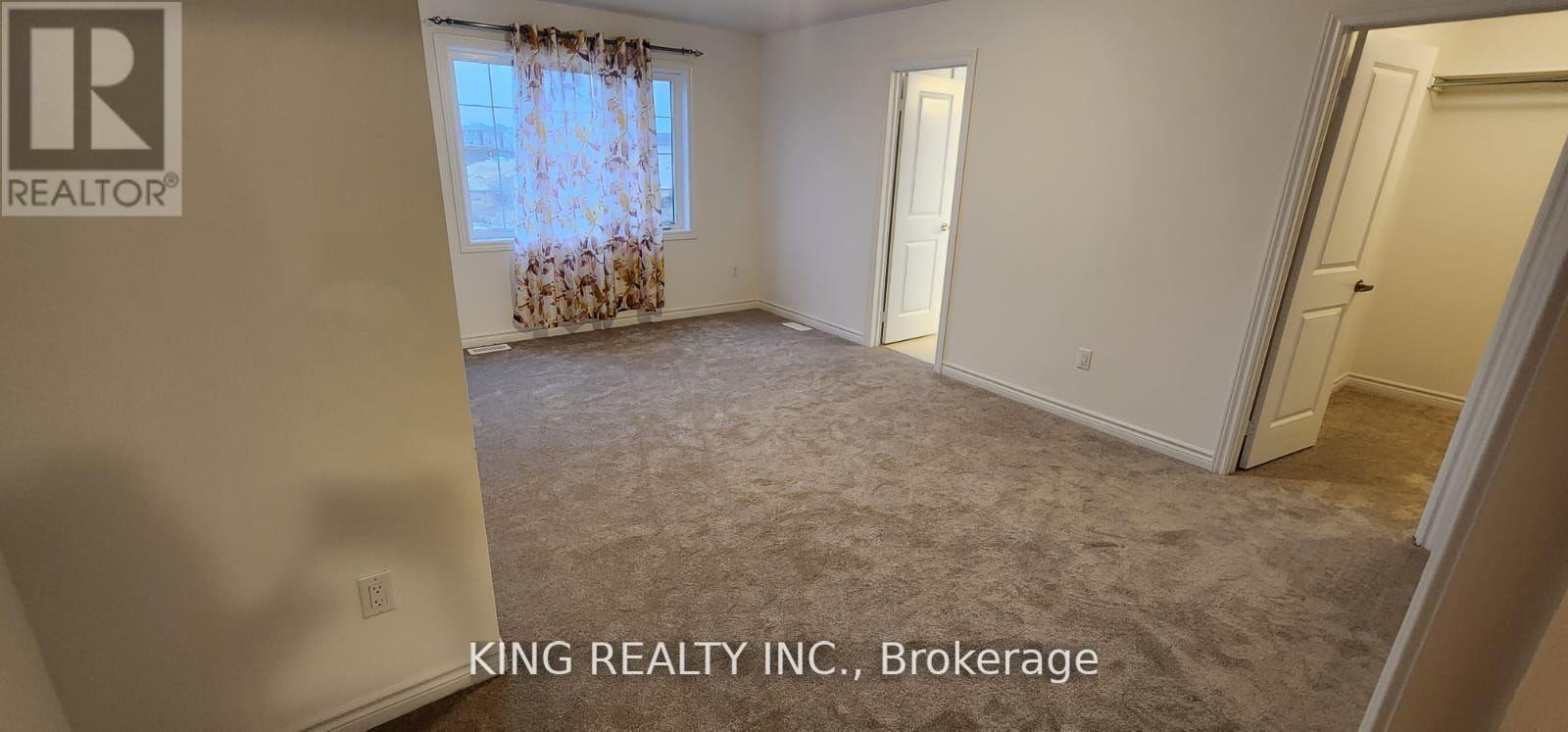 373 Russell Street, Southgate, ON - Indoor Photo Showing Other Room