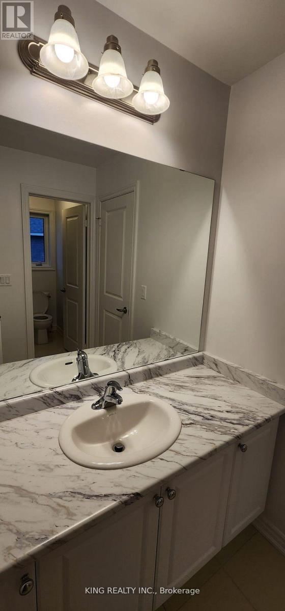 373 Russell Street, Southgate, ON - Indoor Photo Showing Bathroom