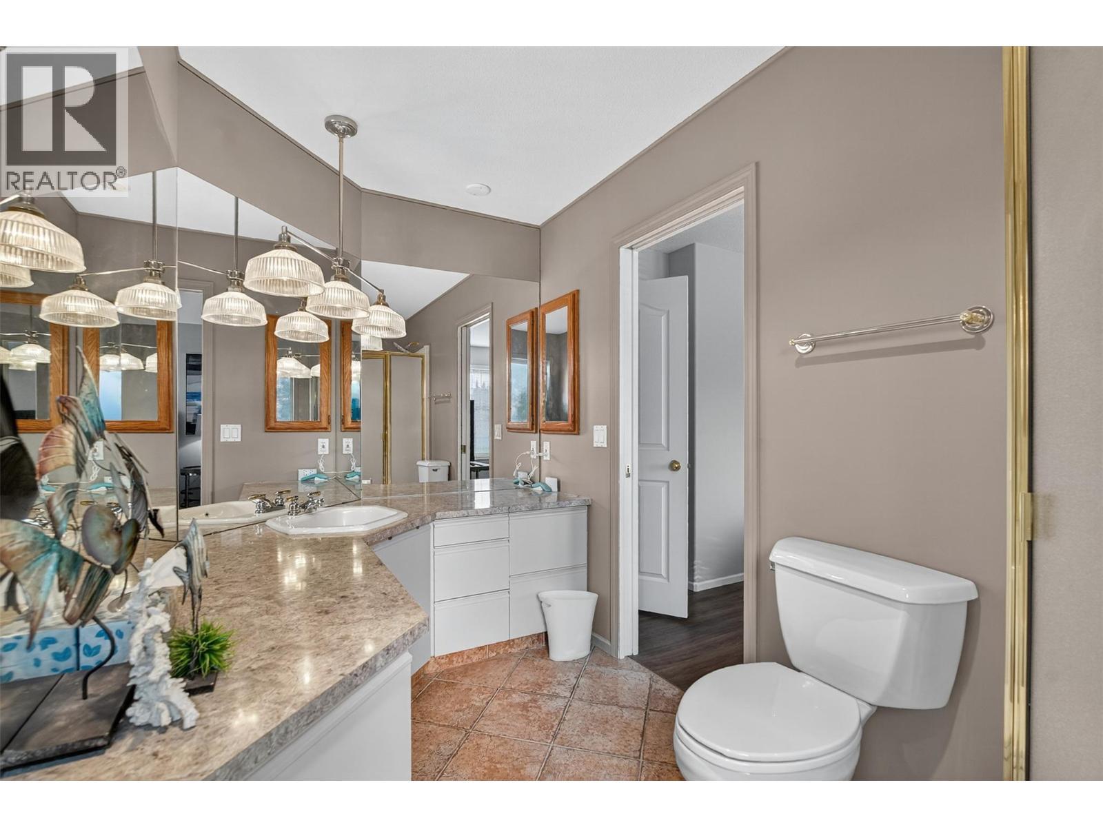 2330 Butt Road Unit# 407, West Kelowna, BC - Indoor Photo Showing Bathroom