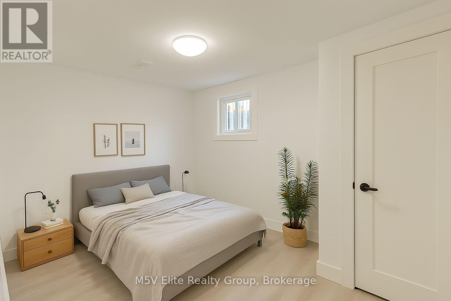 3276 Victory Crescent, Mississauga, ON - Indoor Photo Showing Bedroom