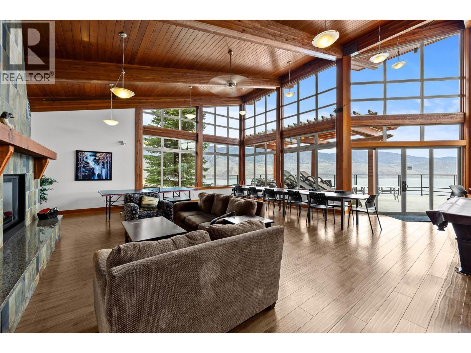 130 Colebrook Road Unit# 36, Kamloops, BC - Indoor With Fireplace