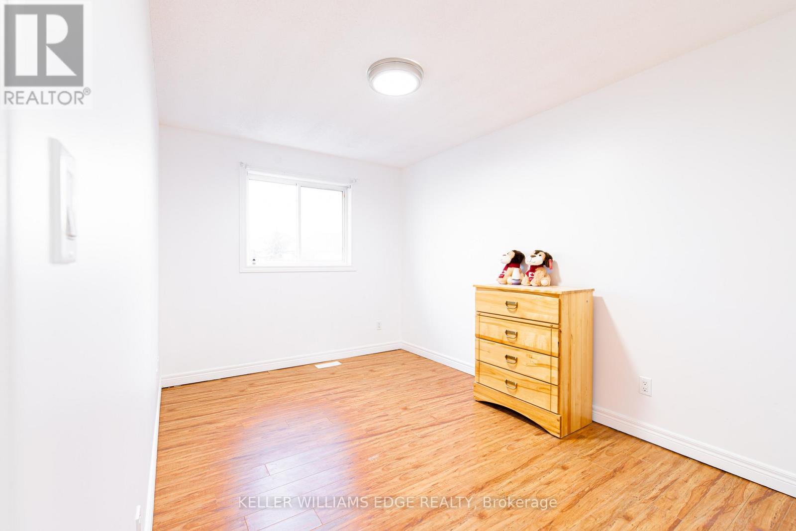 Room 3 - 119 Summers Drive, Thorold, ON - Indoor Photo Showing Other Room