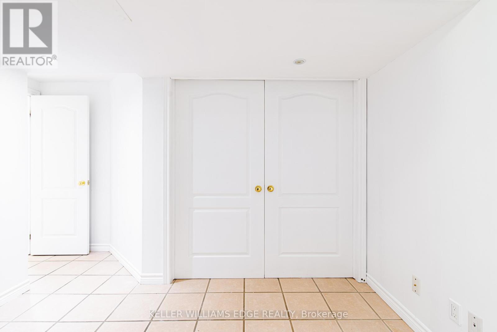 Room 3 - 119 Summers Drive, Thorold, ON - Indoor Photo Showing Other Room