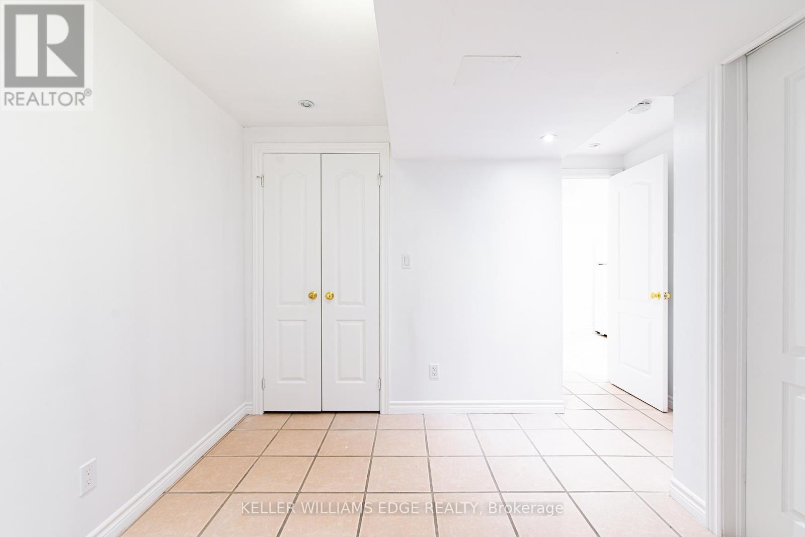 Room 3 - 119 Summers Drive, Thorold, ON - Indoor Photo Showing Other Room