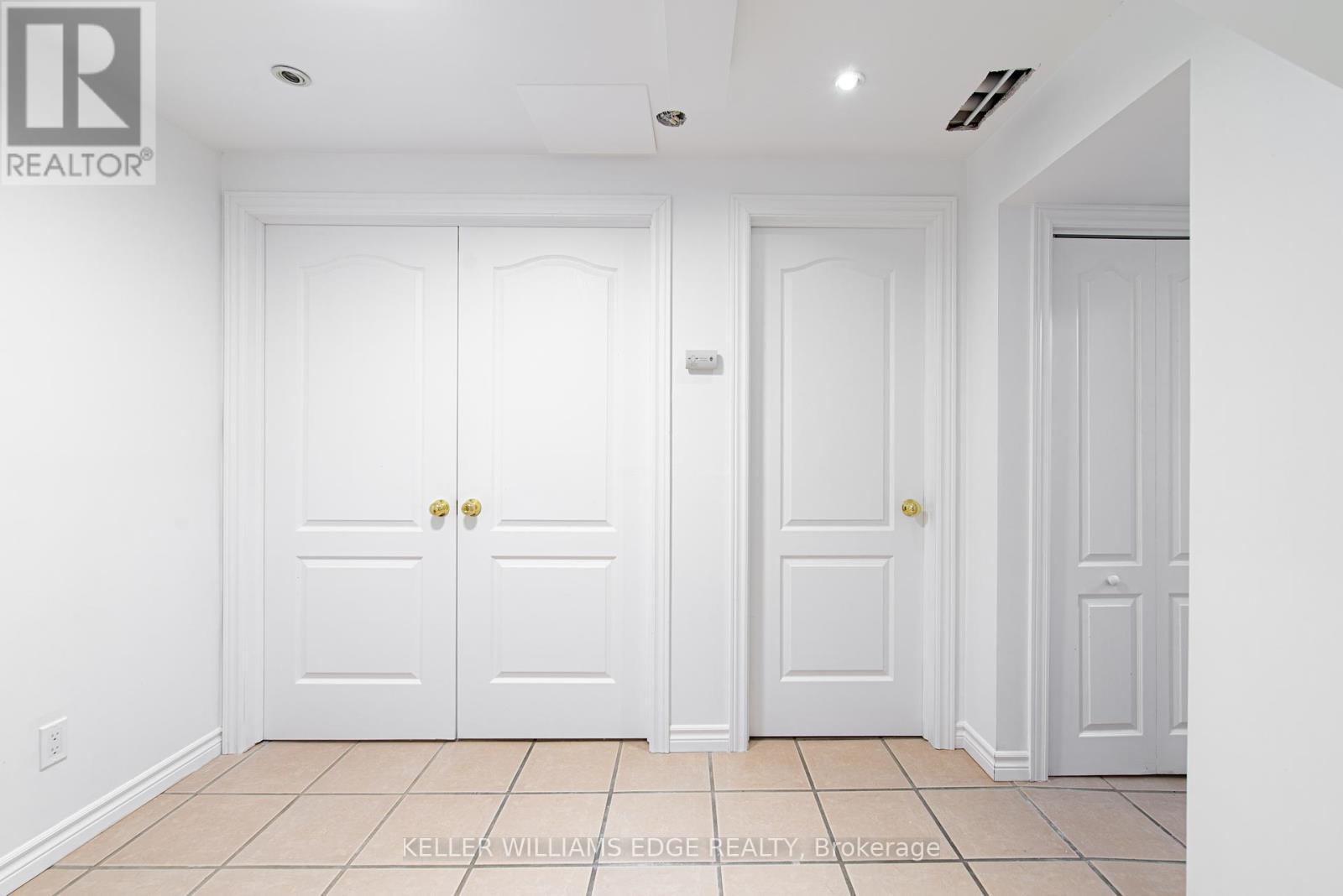 Room 3 - 119 Summers Drive, Thorold, ON - Indoor Photo Showing Other Room