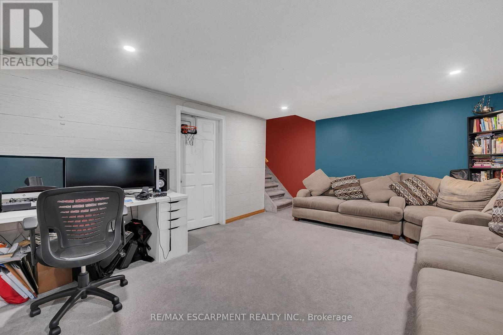 18 Riverdale Drive, Hamilton, ON - Indoor