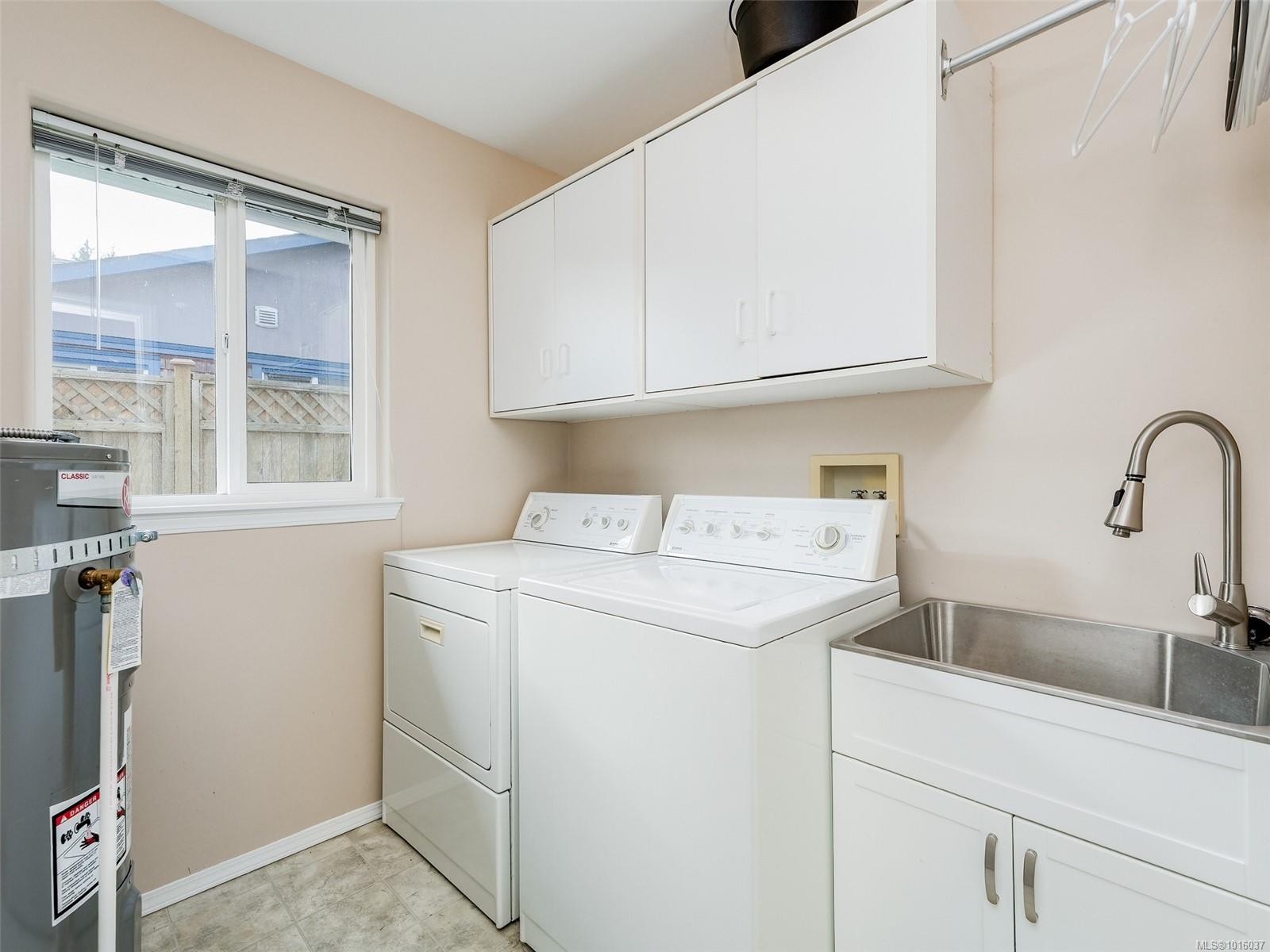 1666 Whiffin Spit Rd, Sooke, BC