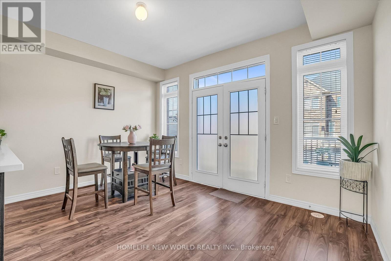193 Dundas Way, Markham, ON - Indoor Photo Showing Dining Room