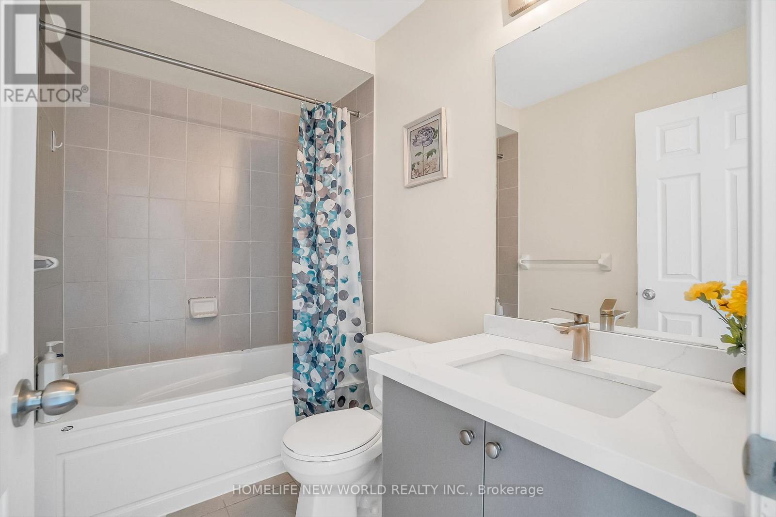 193 Dundas Way, Markham, ON - Indoor Photo Showing Bathroom