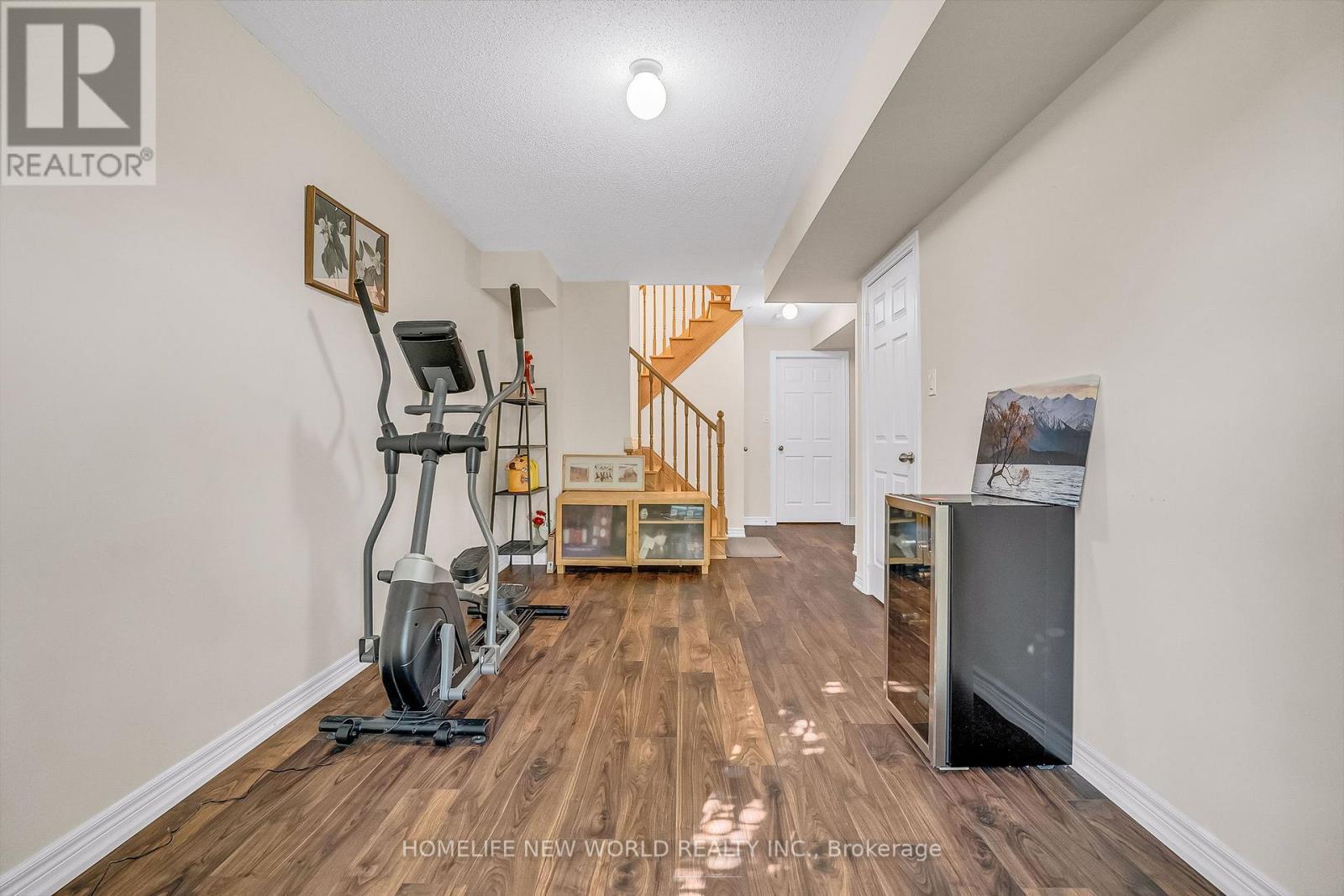 193 Dundas Way, Markham, ON - Indoor Photo Showing Gym Room