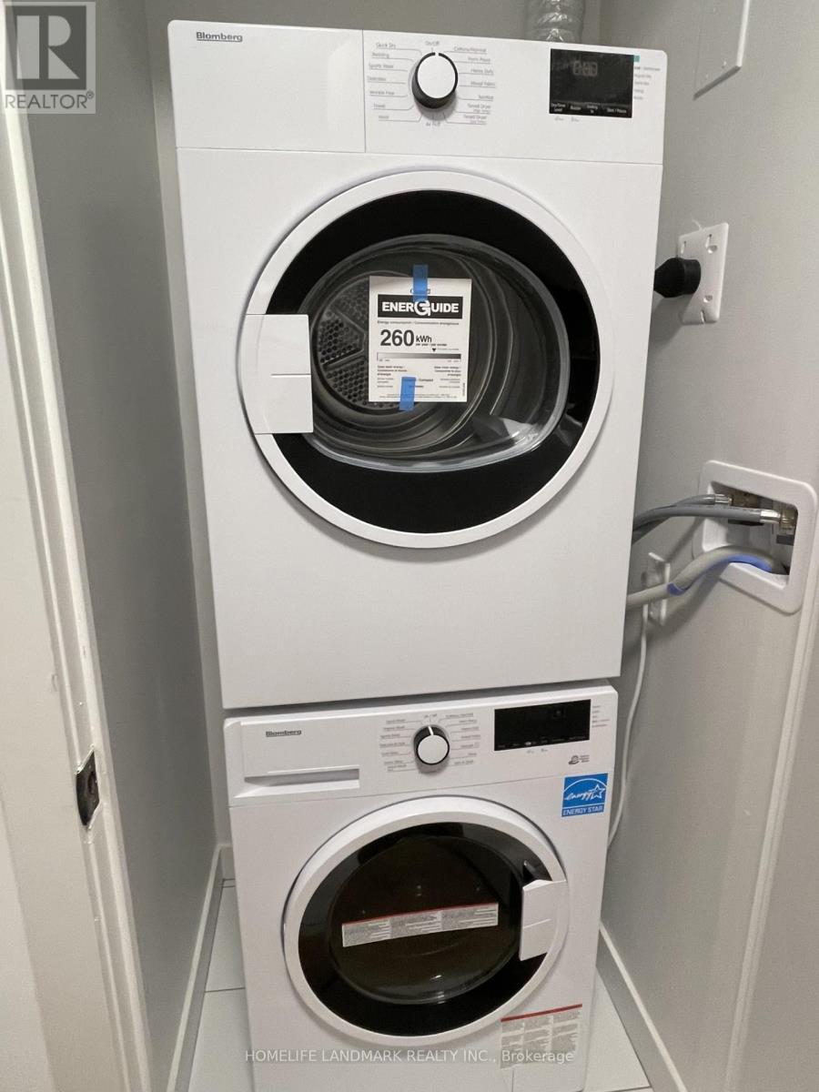 503 - 35 Parliament Street, Toronto, ON - Indoor Photo Showing Laundry Room