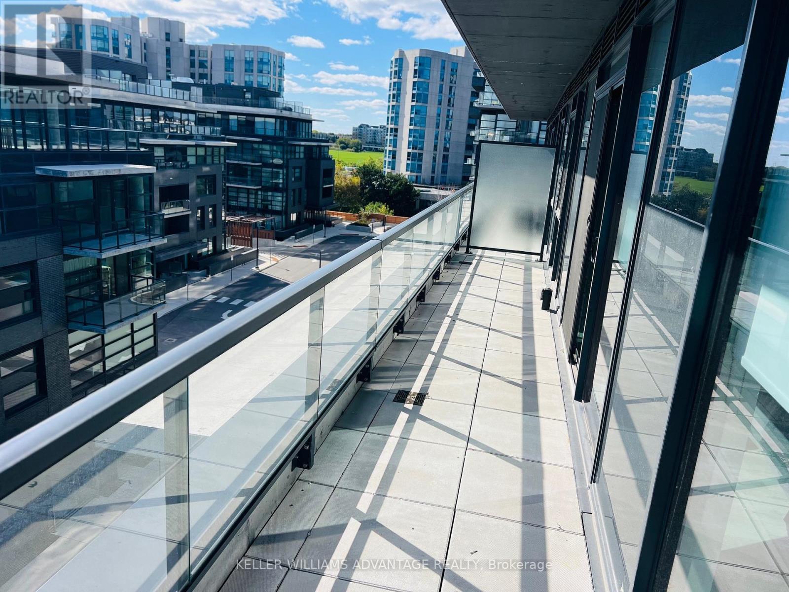 Ph-511 B - 1604 Charles Street E, Whitby, ON - Outdoor