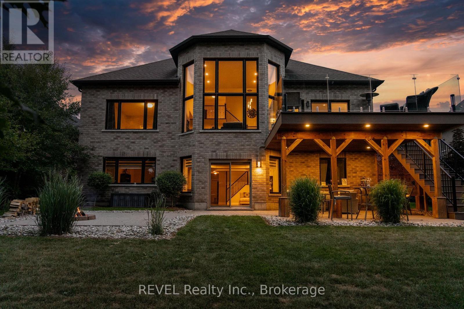 46 Philmori Boulevard, Pelham (Fonthill), ON - Outdoor With Deck Patio Veranda