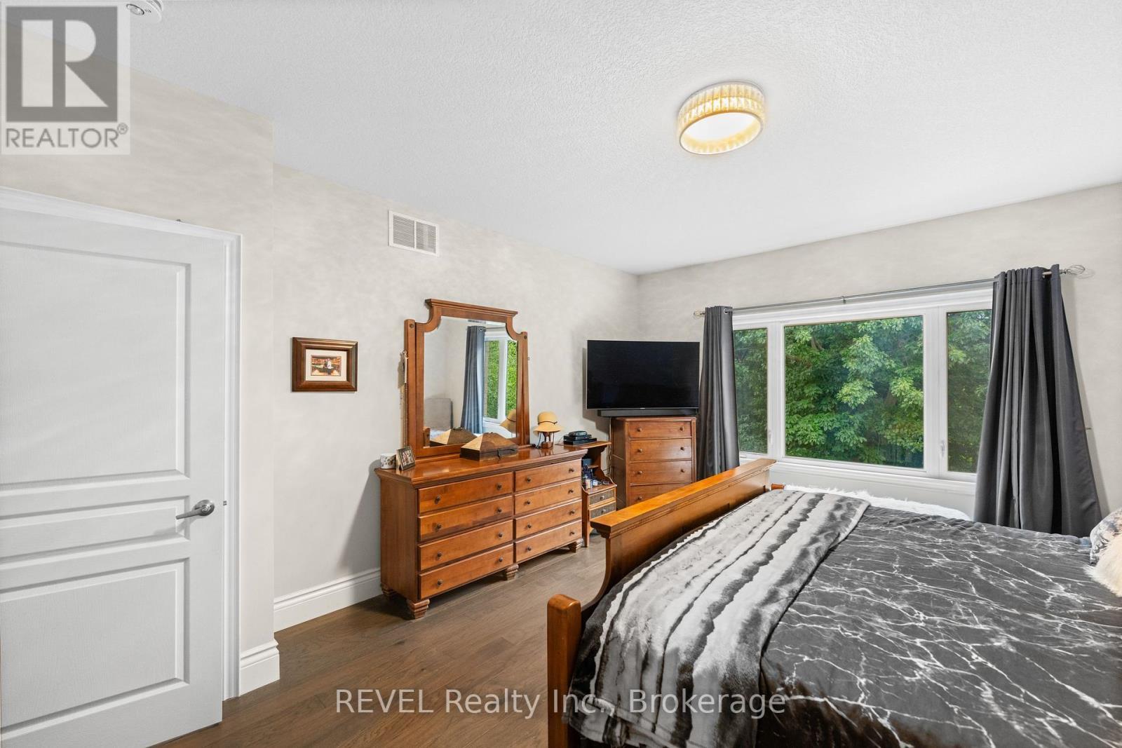 46 Philmori Boulevard, Pelham (Fonthill), ON - Indoor Photo Showing Bedroom