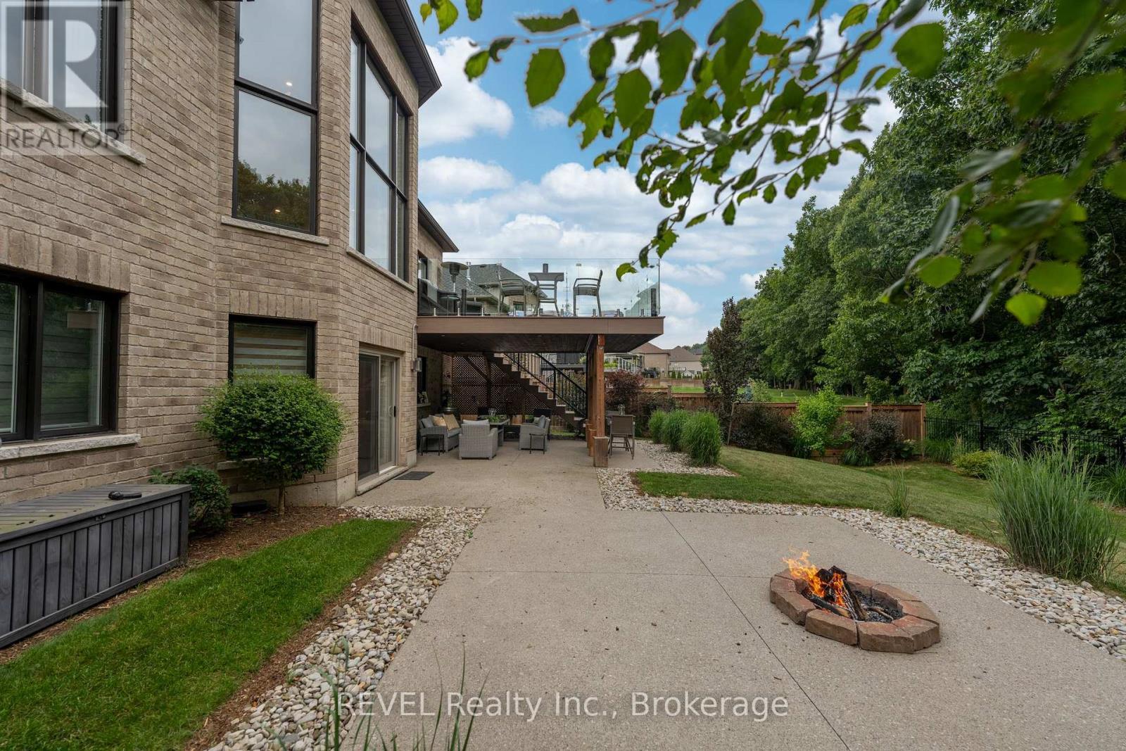 46 Philmori Boulevard, Pelham (Fonthill), ON - Outdoor