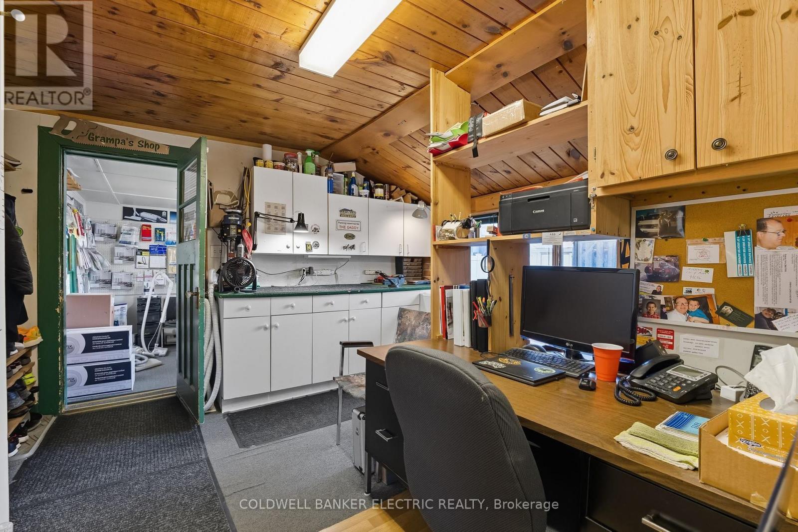 59 Centre Street N, Greater Napanee (Greater Napanee), ON - Indoor Photo Showing Office