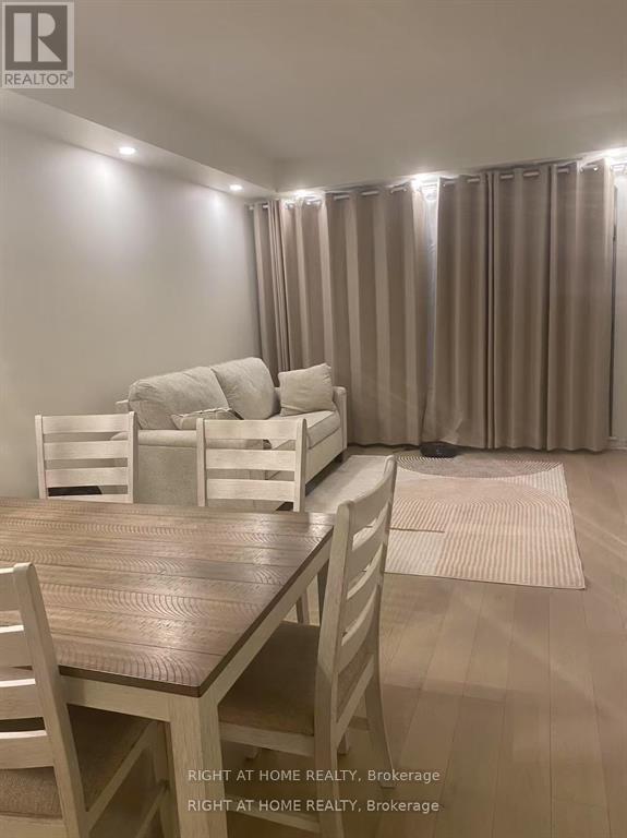 1212 - 120 Grant Carman Drive, Ottawa, ON - Indoor