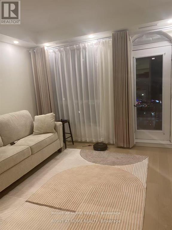 1212 - 120 Grant Carman Drive, Ottawa, ON - Indoor