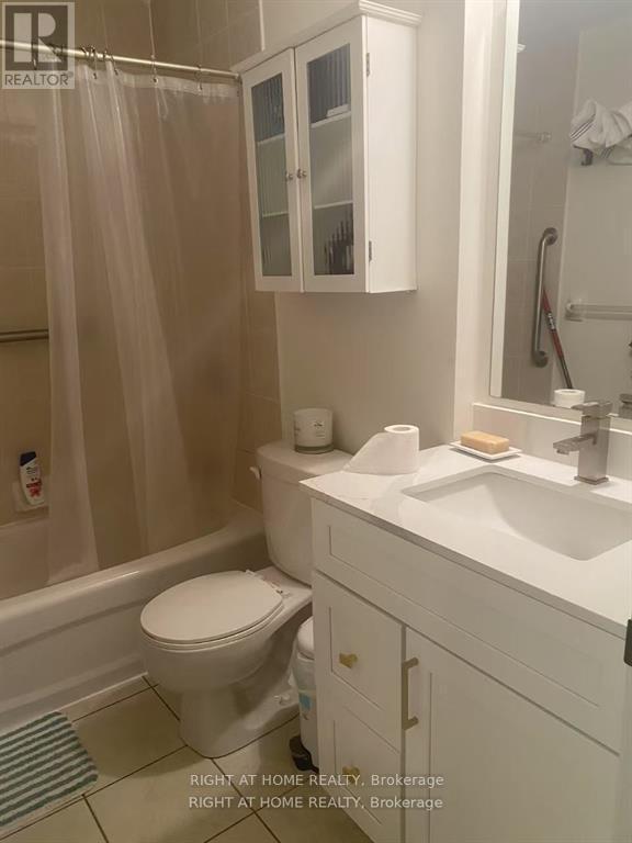 1212 - 120 Grant Carman Drive, Ottawa, ON - Indoor Photo Showing Bathroom