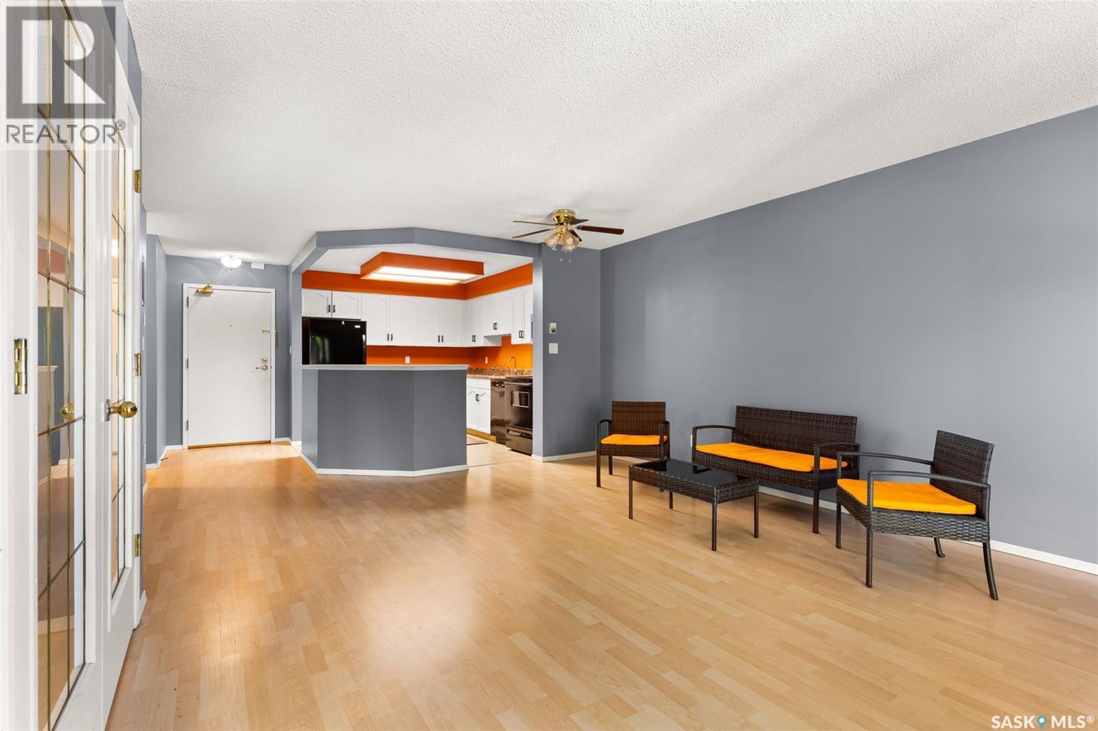 201 960 Assiniboine Avenue, Regina, SK - Indoor