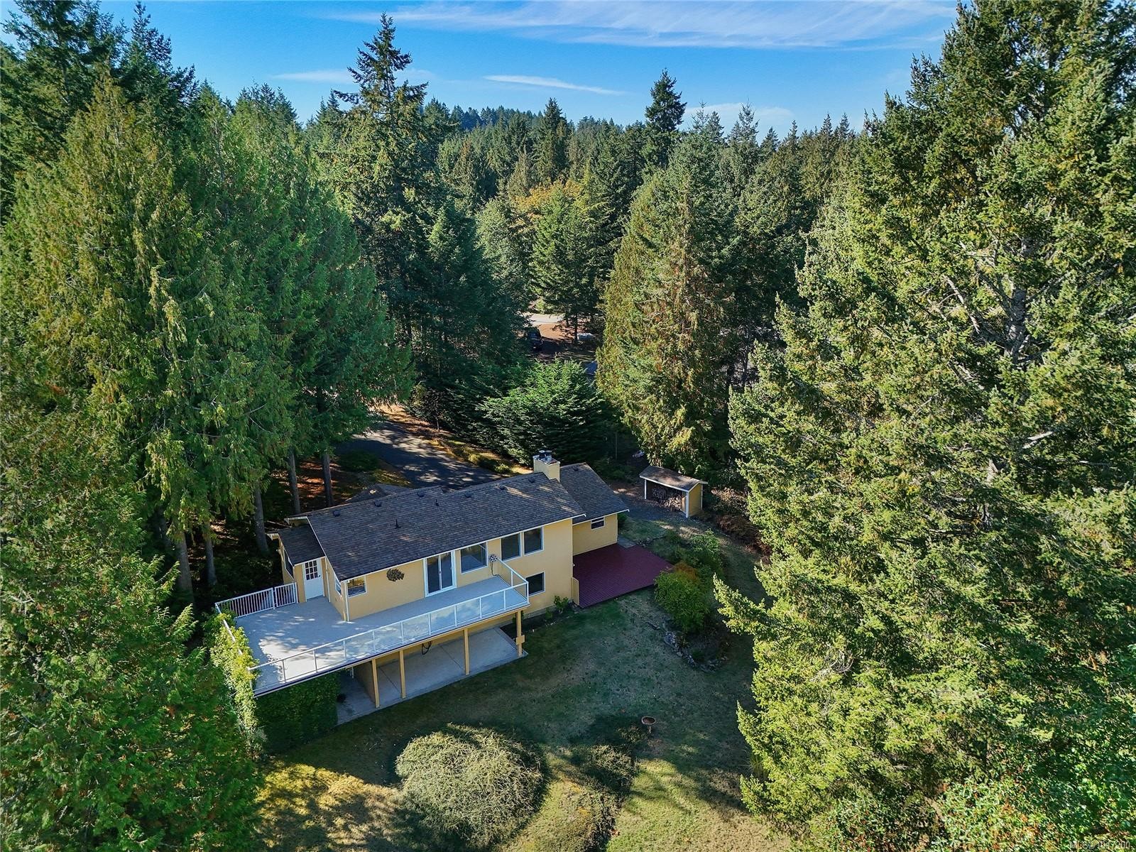 1470 Honeysuckle Pl, North Saanich, BC