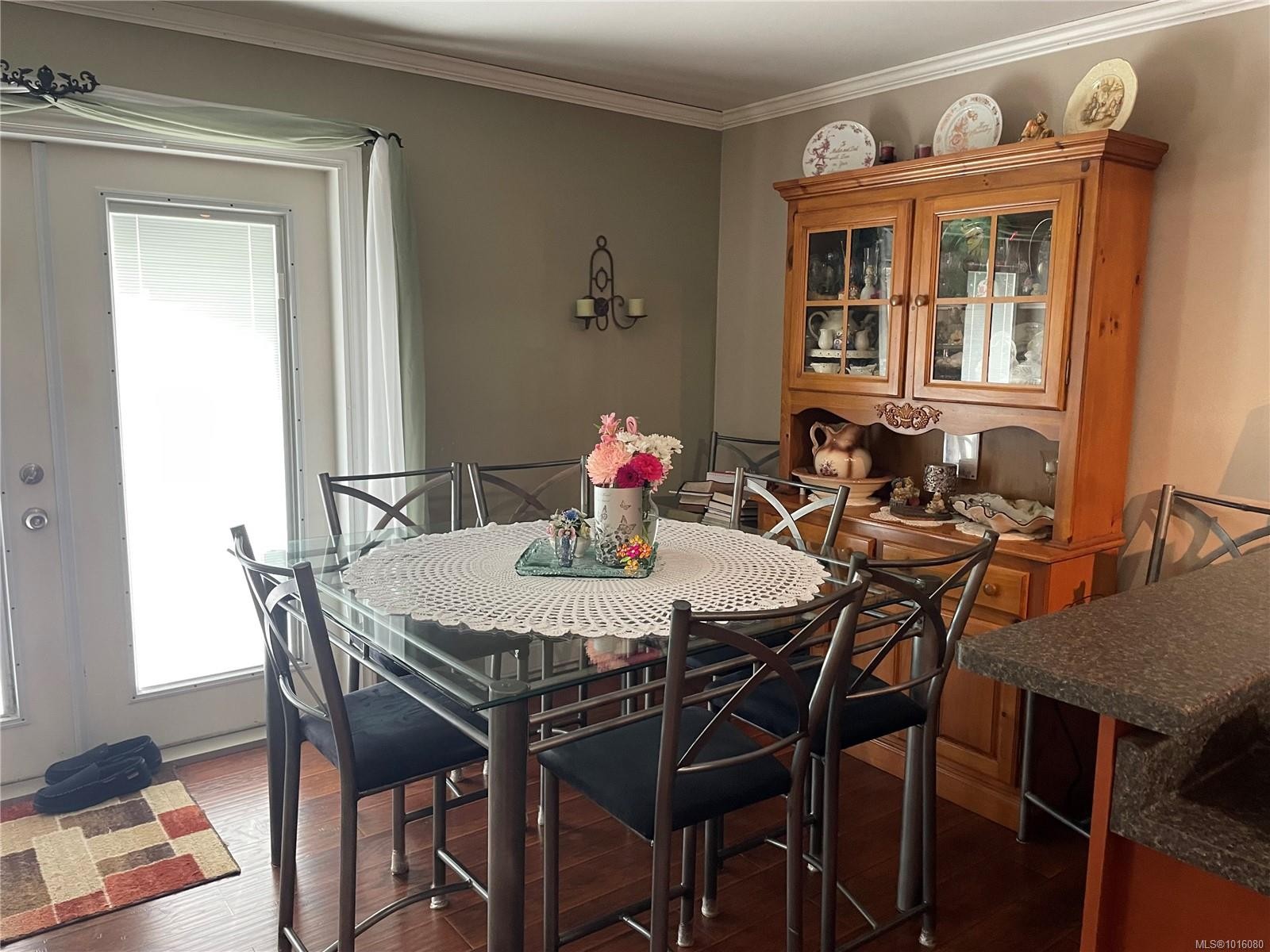 5060 Beaver Harbour Rd, Port Hardy, BC - Indoor Photo Showing Dining Room