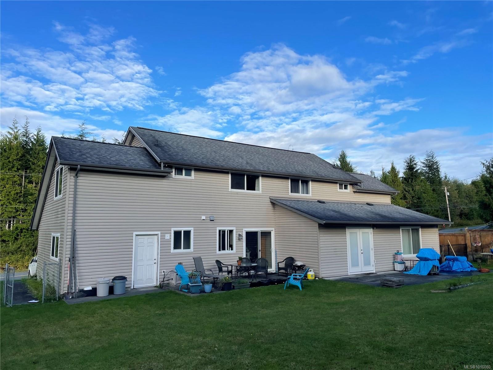 5060 Beaver Harbour Rd, Port Hardy, BC - Outdoor With Exterior