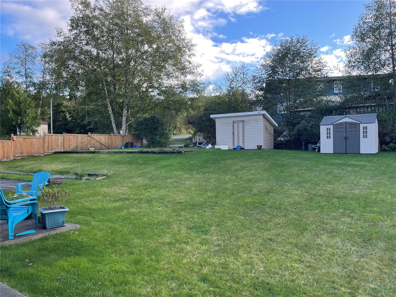 5060 Beaver Harbour Rd, Port Hardy, BC - Outdoor With Backyard