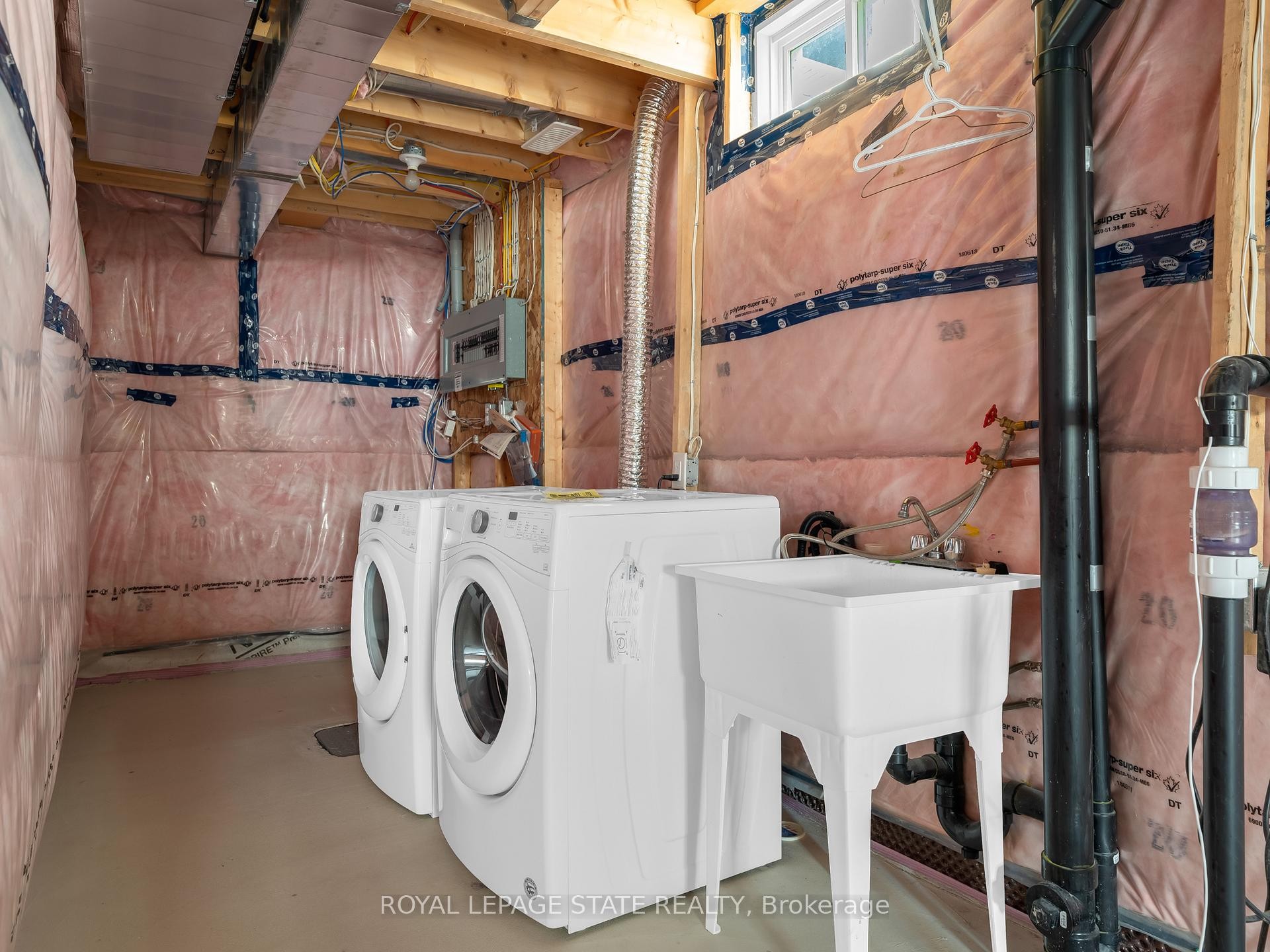 9573 Tallgrass Avenue, Niagara Falls, ON