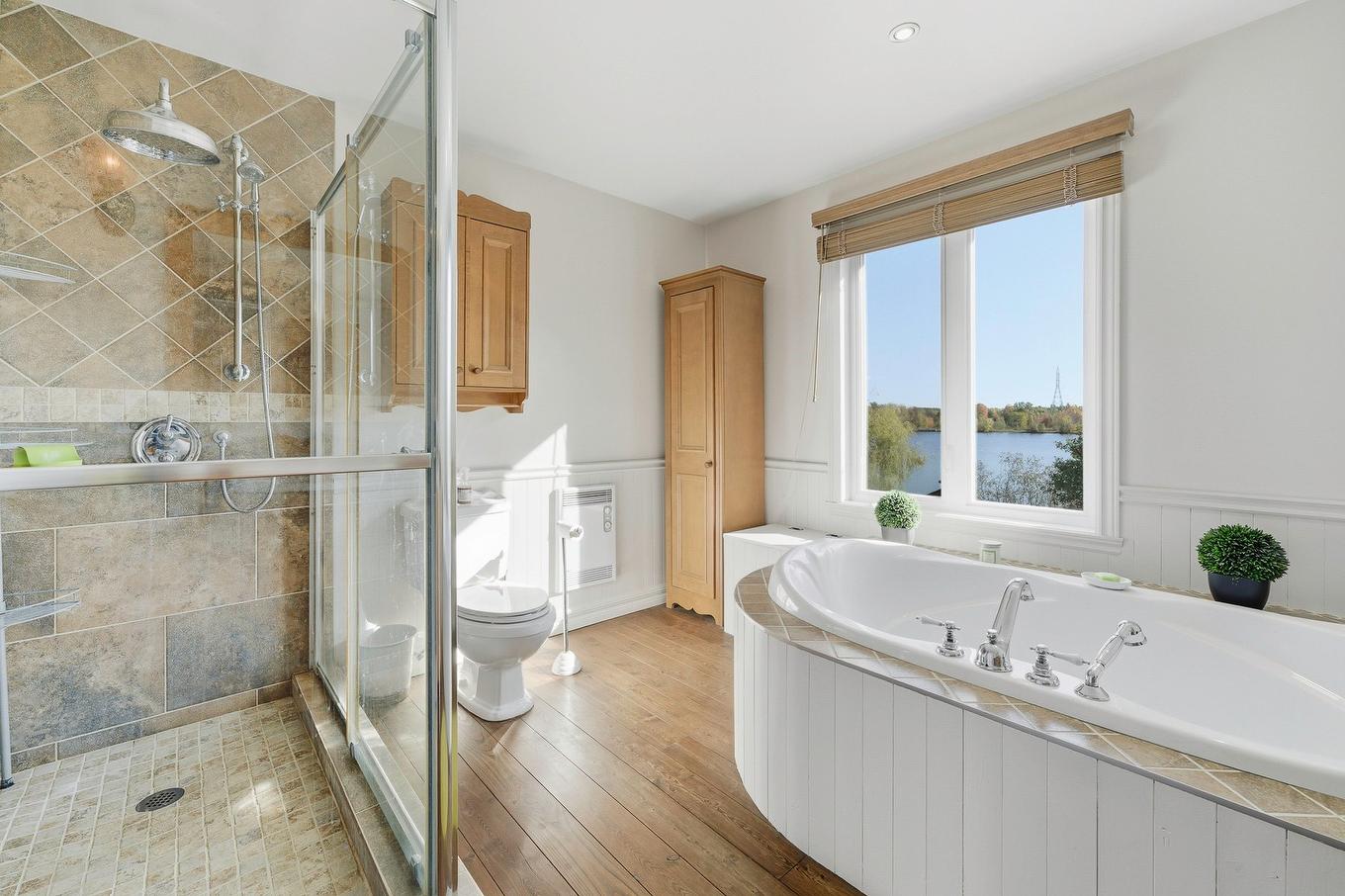 Salle de bains - 1363 Rue Des Ormes, Prévost, QC - Indoor Photo Showing Bathroom