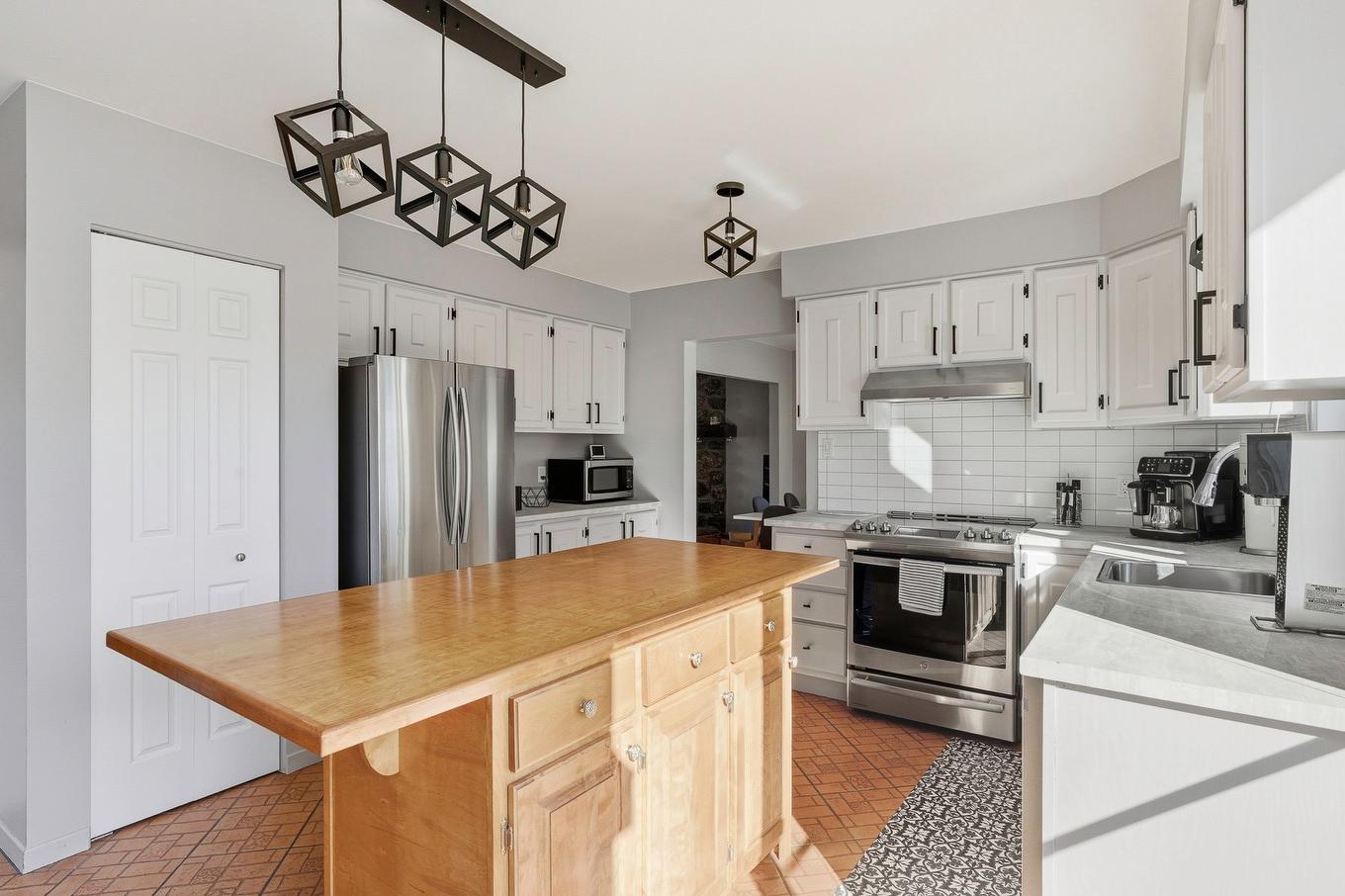 Cuisine - 1363 Rue Des Ormes, Prévost, QC - Indoor Photo Showing Kitchen
