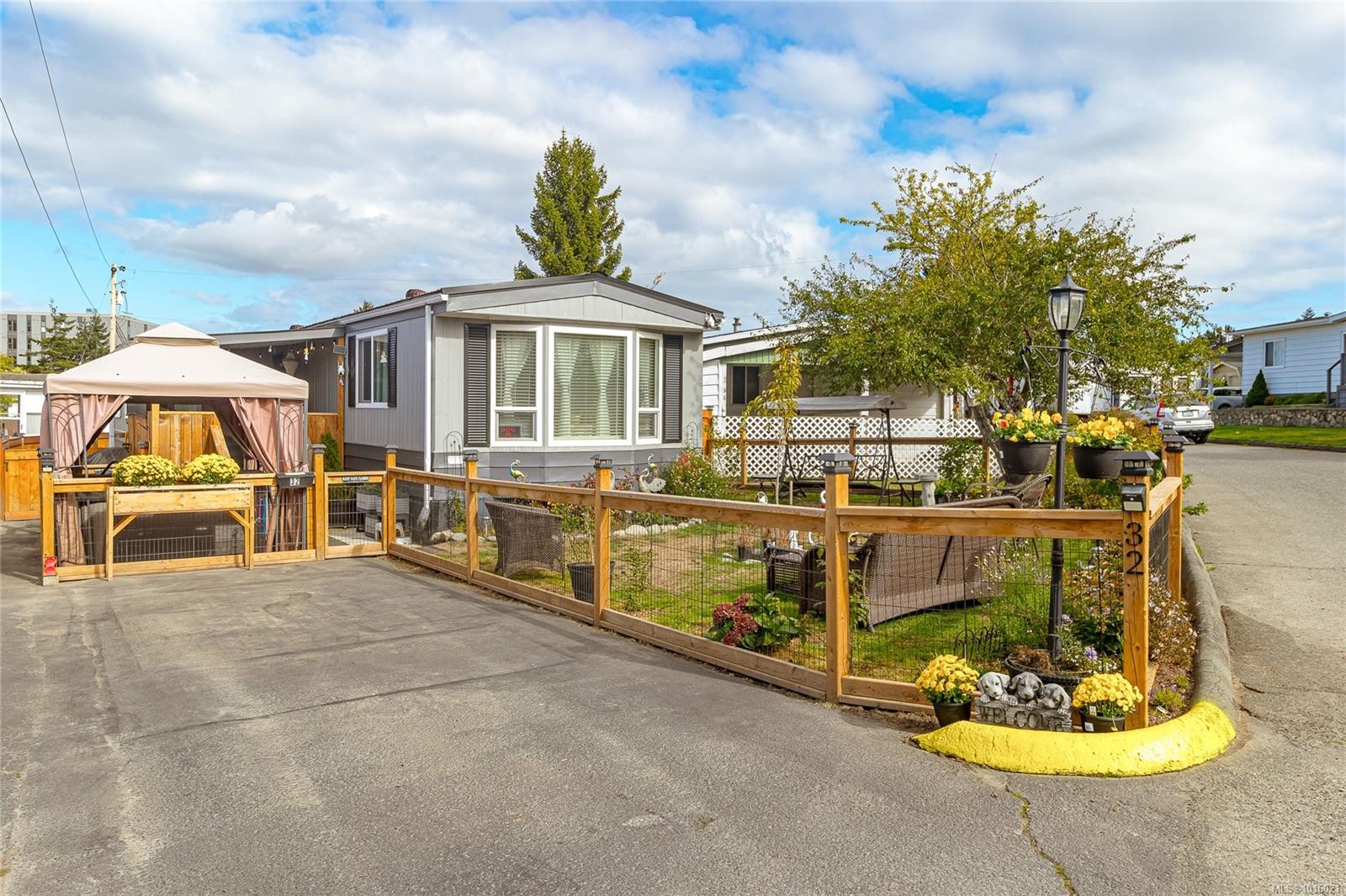 32-1498 Admirals Rd, View Royal, BC