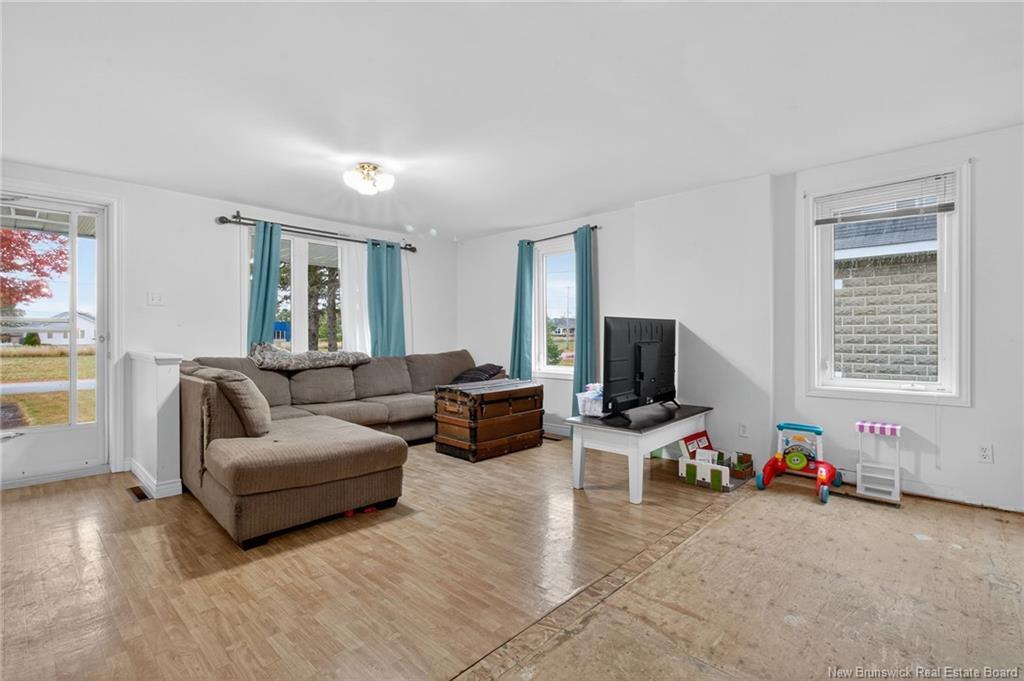 77 Carleton St, Rogersville, NB