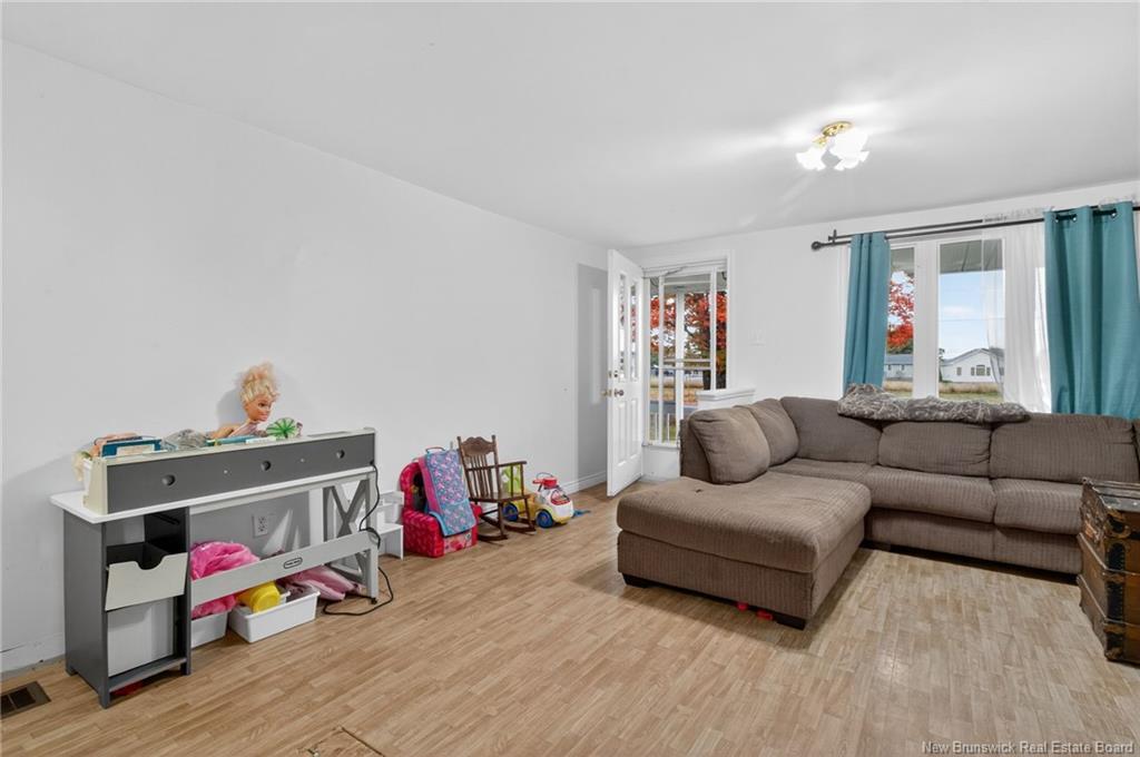 77 Carleton St, Rogersville, NB