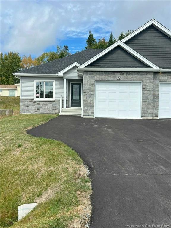 28 Hamel Dr, Quispamsis, NB