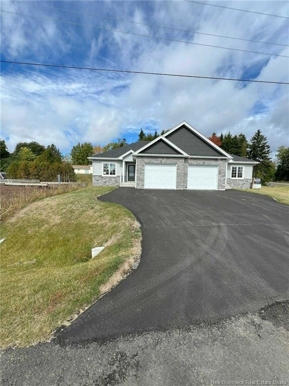 28 Hamel Dr, Quispamsis, NB