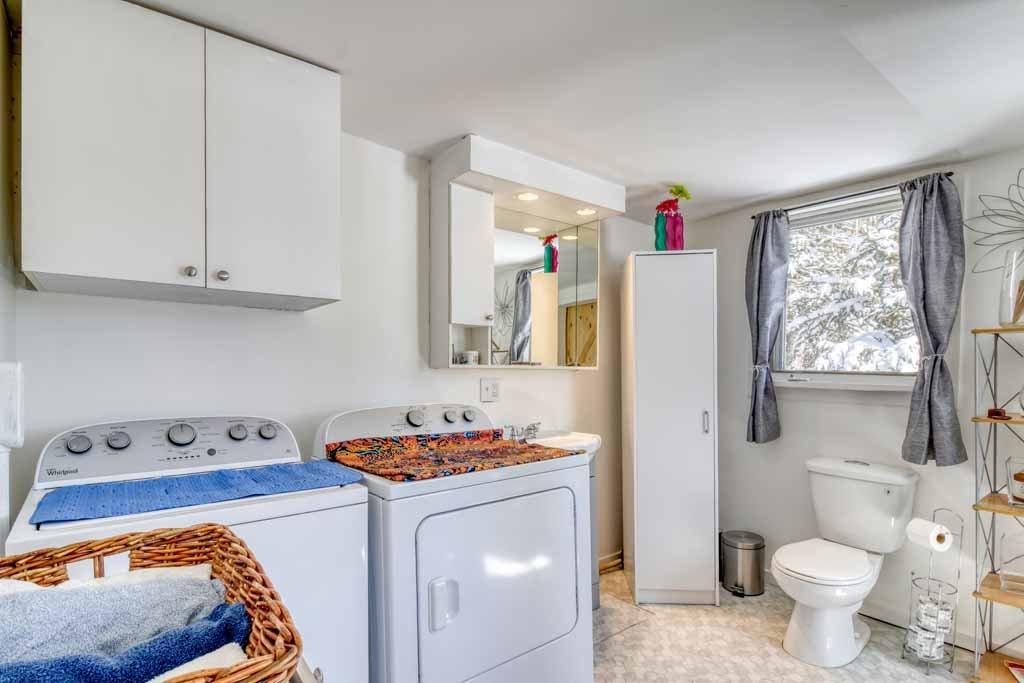 Bathroom - 251 Ch. De La Chapelle, Saint-Mathieu-Du-Parc, QC - Indoor Photo Showing Laundry Room