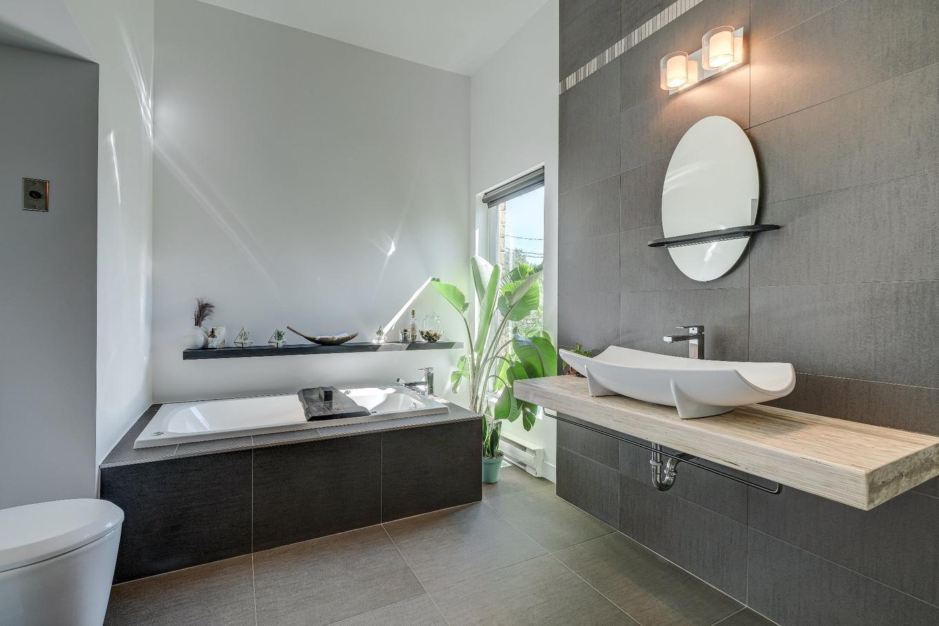 Salle de bains - 1424 Ch. Des Patriotes, Sorel-Tracy, QC - Indoor Photo Showing Bathroom