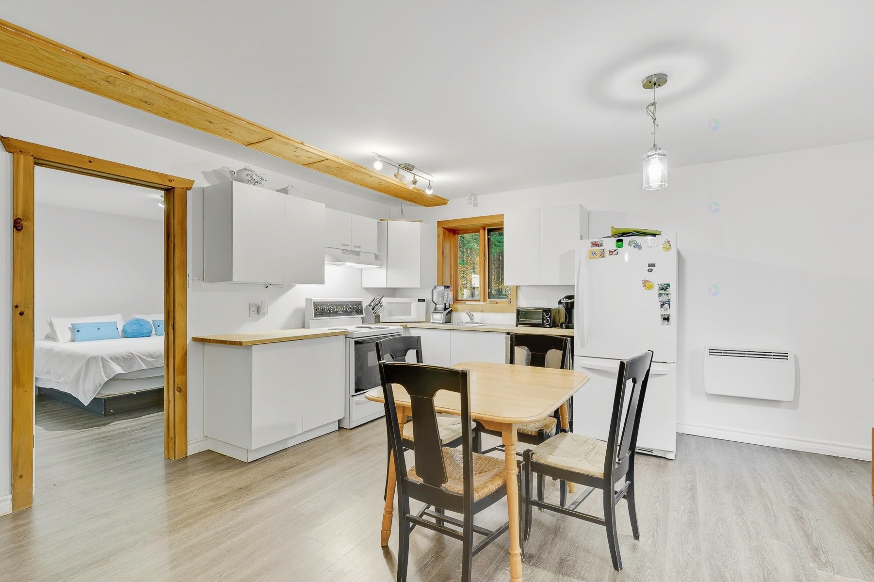 Kitchen - 870 Rue De L'Olympiade, Sainte-Adèle, QC - Indoor