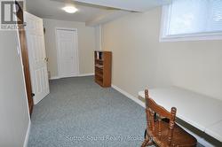 5th Bedroom or great exercise room -