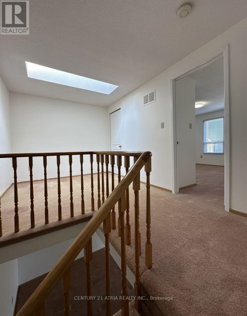 85 Sandyhook Square, Toronto, ON - Indoor Photo Showing Other Room