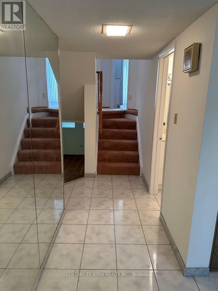 85 Sandyhook Square, Toronto, ON - Indoor Photo Showing Other Room