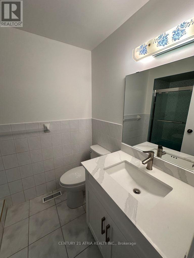 85 Sandyhook Square, Toronto, ON - Indoor Photo Showing Bathroom