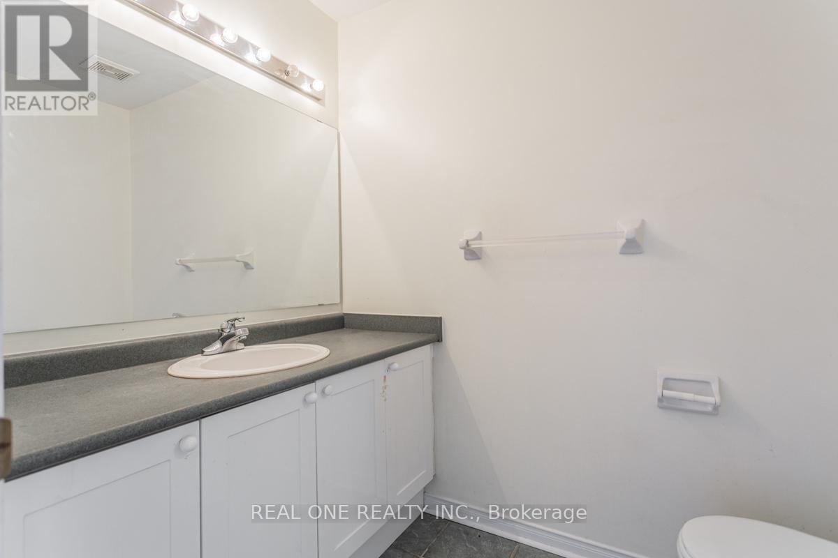 Upper - 24 Coast Avenue, Vaughan, ON - Indoor Photo Showing Bathroom