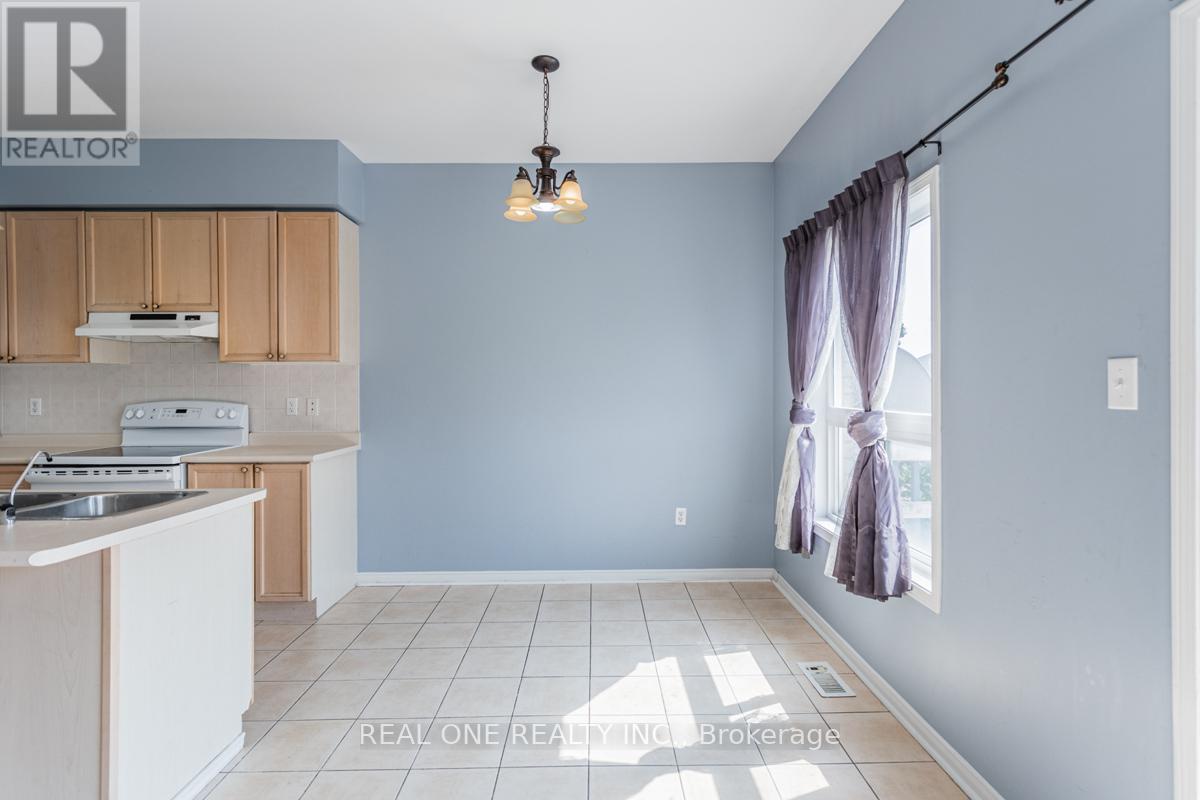 Upper - 24 Coast Avenue, Vaughan, ON - Indoor Photo Showing Kitchen