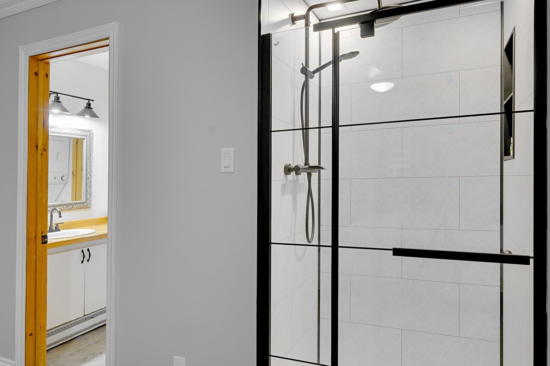 Salle de bains attenante à la CCP - 870Az - 870Z Rue De L'Olympiade, Sainte-Adèle, QC - Indoor