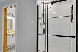 Salle de bains attenante à la CCP -